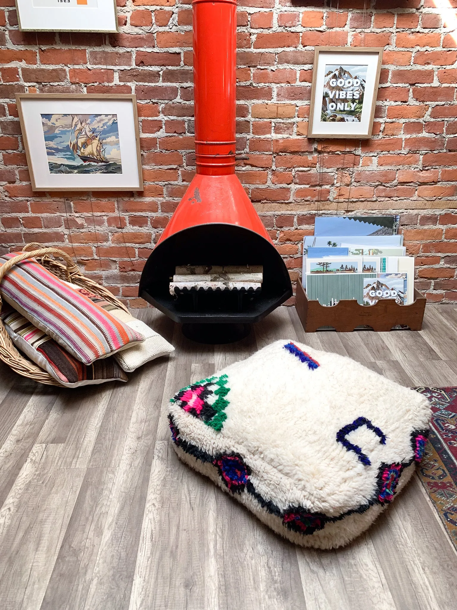 Moroccan Rug Floor Pouf / Pet Bed #331