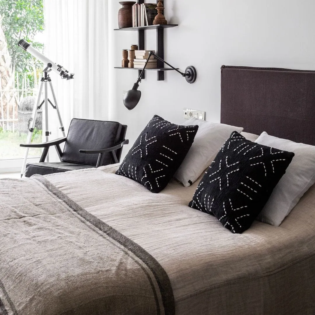 Tizza Linen Bedspread | Black 135x190cm